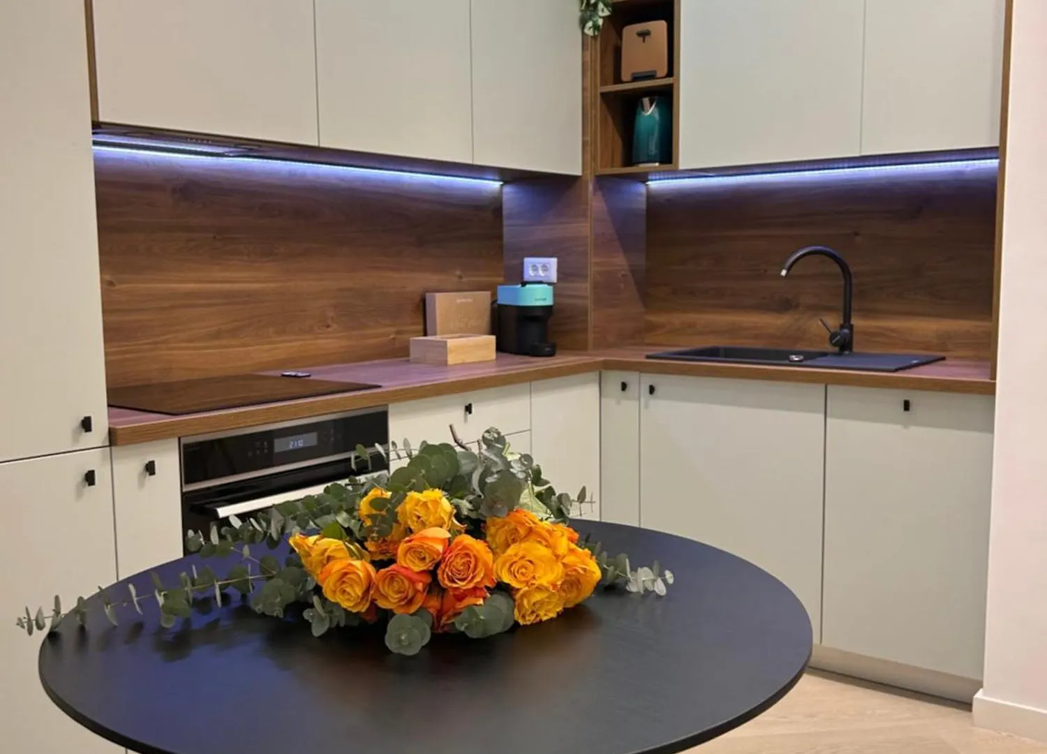 Exclusive Apartment With Private Parking & Balcony - 01 Bucharest Romania