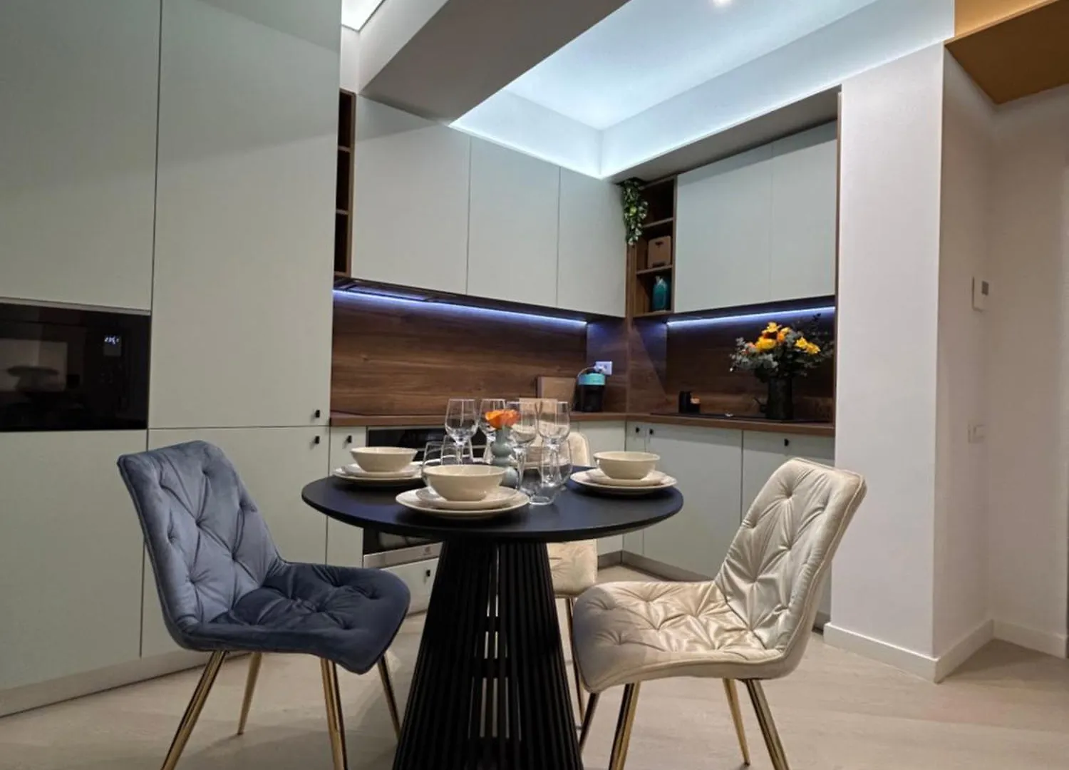 Exclusive Apartment With Private Parking & Balcony - 01 Bucharest